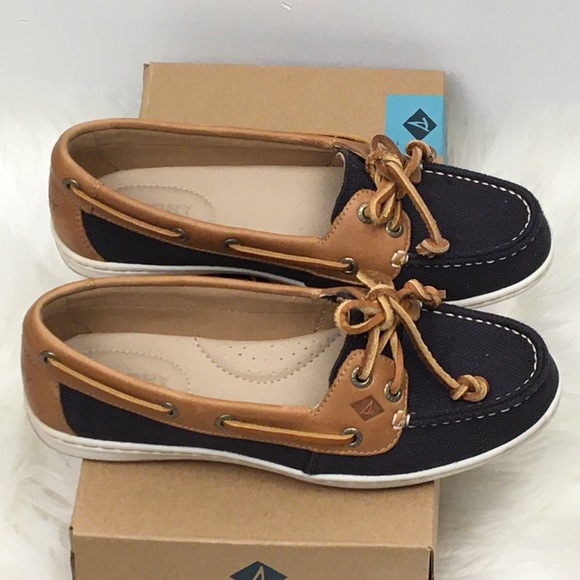 Sperry Shoes. - Picture 2 of 7